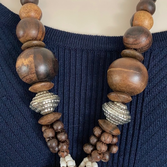 VNTG 24” Abalone Shell & Wood Statement Necklace - Picture 7 of 9